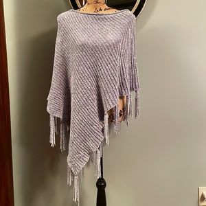 LeModa gray poncho one size.